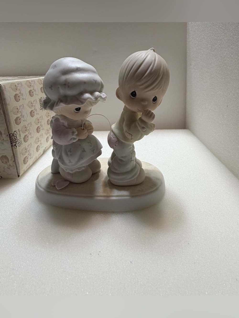 PRECIOUS MOMENTS "Sew In Love" VINTAGE PORCELAIN FIGURINE, 1987, RETIRED #106844